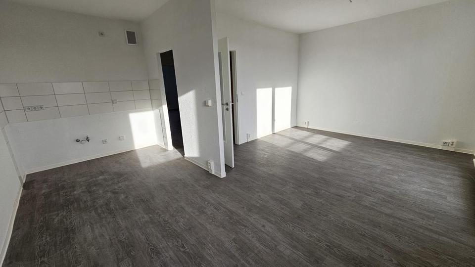 Etagenwohnung Magdeburg Großer Silberberg - 3 Zimmer, 56 m&sup2;, 336&euro; | Angebot:25084914