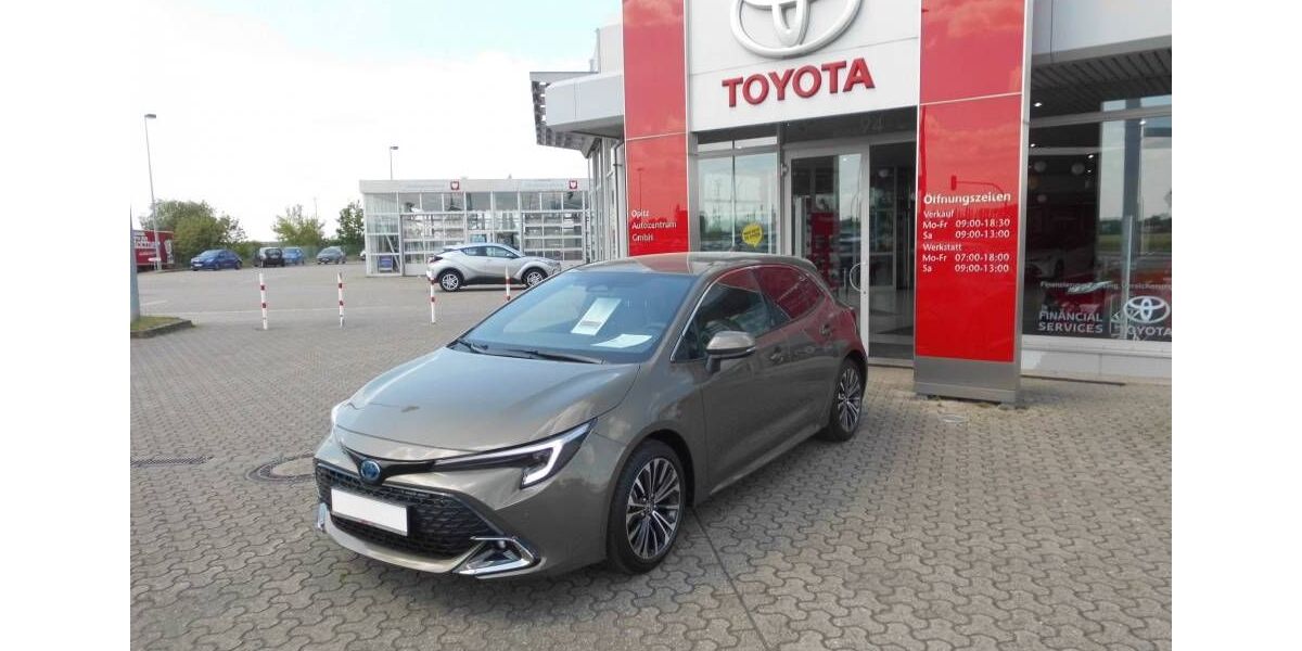 Toyota Corolla 10.431 km 29.220 &euro; Burg 39288