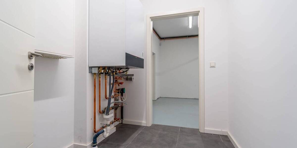 Mehrfamilienhaus, Wohnhaus Magdeburg / Stadtfeld West Stadtfeld West - 4 Zimmer, 150 m&sup2;, 1.800&euro; | Angebot:26334719