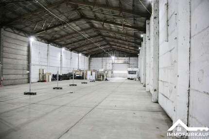 Halle in Magdeburg Ottersleben 1.200 € 400 m² - Gewerbeobjekt Magdeburg / Ottersleben Ottersleben | Angebot:24933836