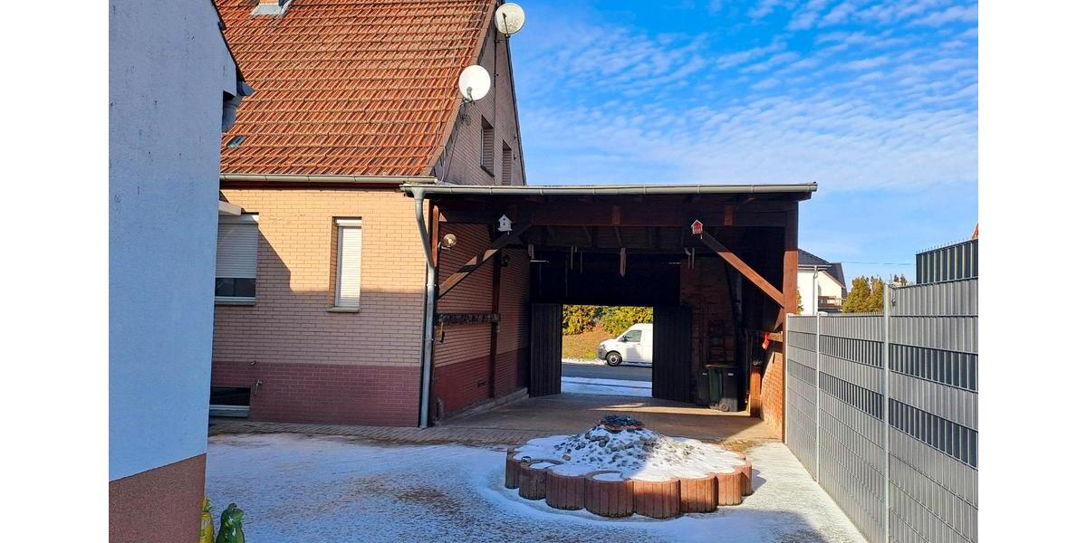 Doppelhaushälfte Wolmirstedt - 6 Zimmer, 120 m&sup2;, 150.000&euro; | Angebot:24839086