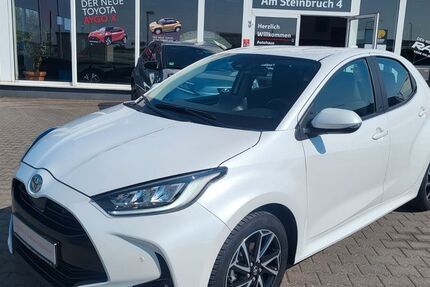 Toyota Yaris 12.806 km 21.490 € Staßfurt 39418