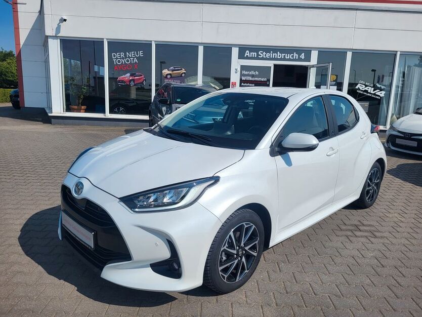 Toyota Yaris 12.806 km 21.490 € Staßfurt 39418