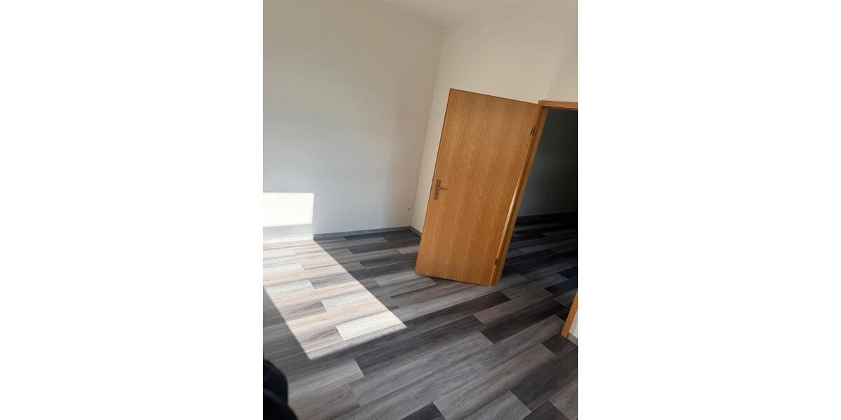 Etagenwohnung Burg - 3 Zimmer, 85 m&sup2;, 900&euro; | Angebot:26592269