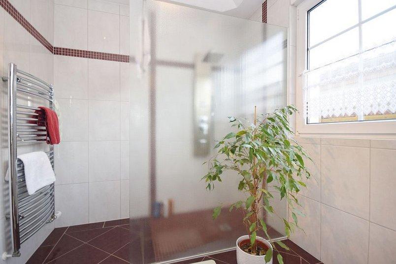 Einfamilienhaus Oschersleben (Bode) - 8 Zimmer, 260 m&sup2;, 320.000&euro; | Angebot:26612333