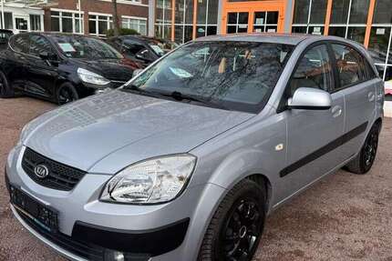 Kia Rio 88.050 km 2.890 &euro; Magdeburg 39124