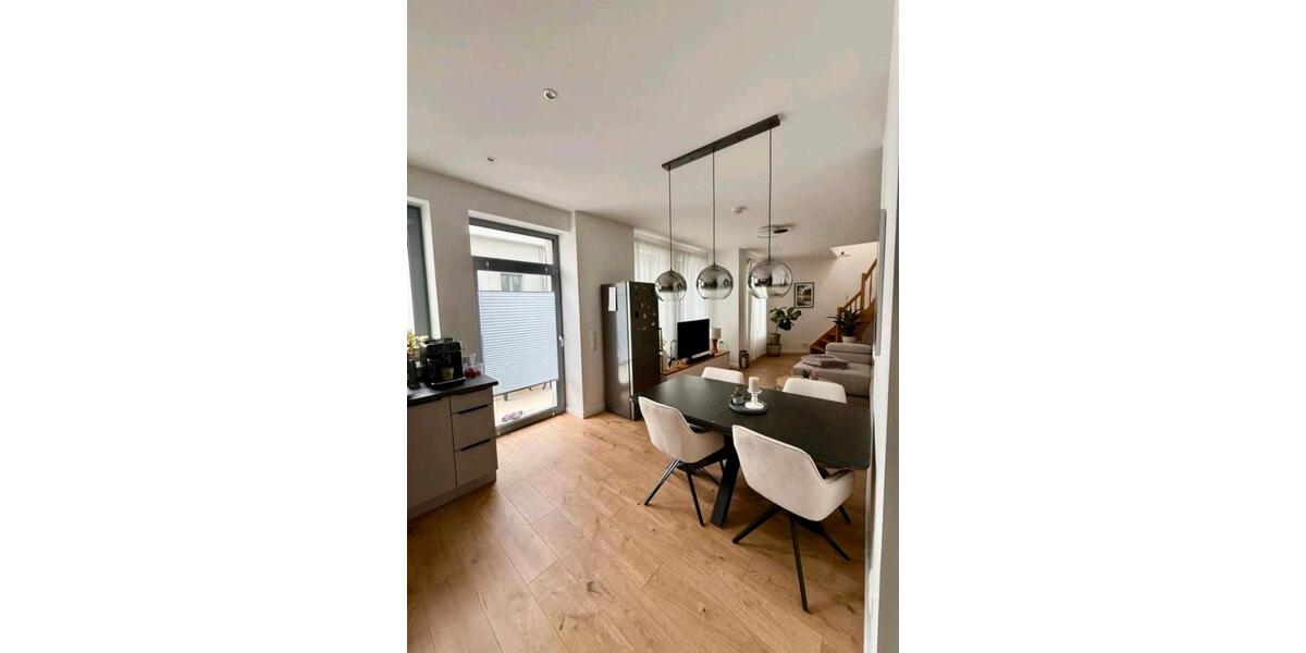 Maisonettenwohnung Magdeburg Alte Neustadt - 3 Zimmer, 106 m&sup2;, 1.360&euro; | Angebot:26504291
