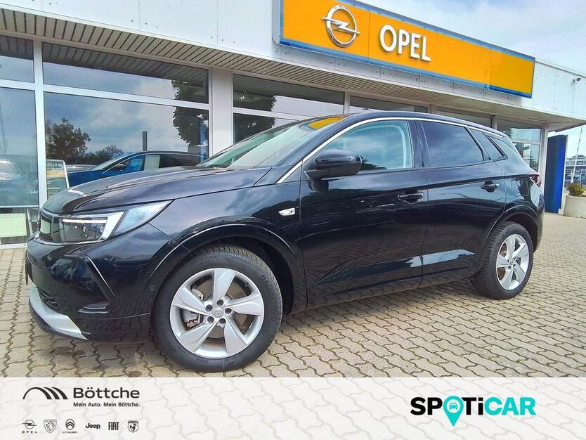 Opel Grandland (X) 15.031 km 28.980 € Schönebeck (Elbe) 39218