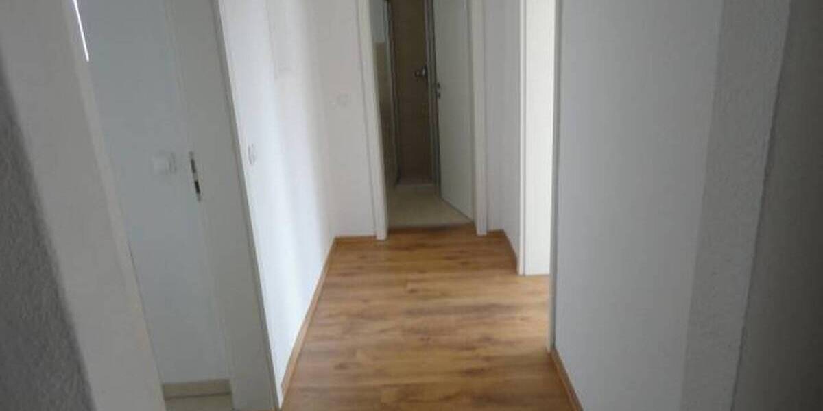 Etagenwohnung Magdeburg Neue Neustadt - 4 Zimmer, 98 m&sup2;, 840&euro; | Angebot:26654600