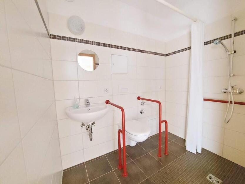 altersgerecht !!!! !!kleine aber feine Wohnung für den Altersruhesitz!! zimmer