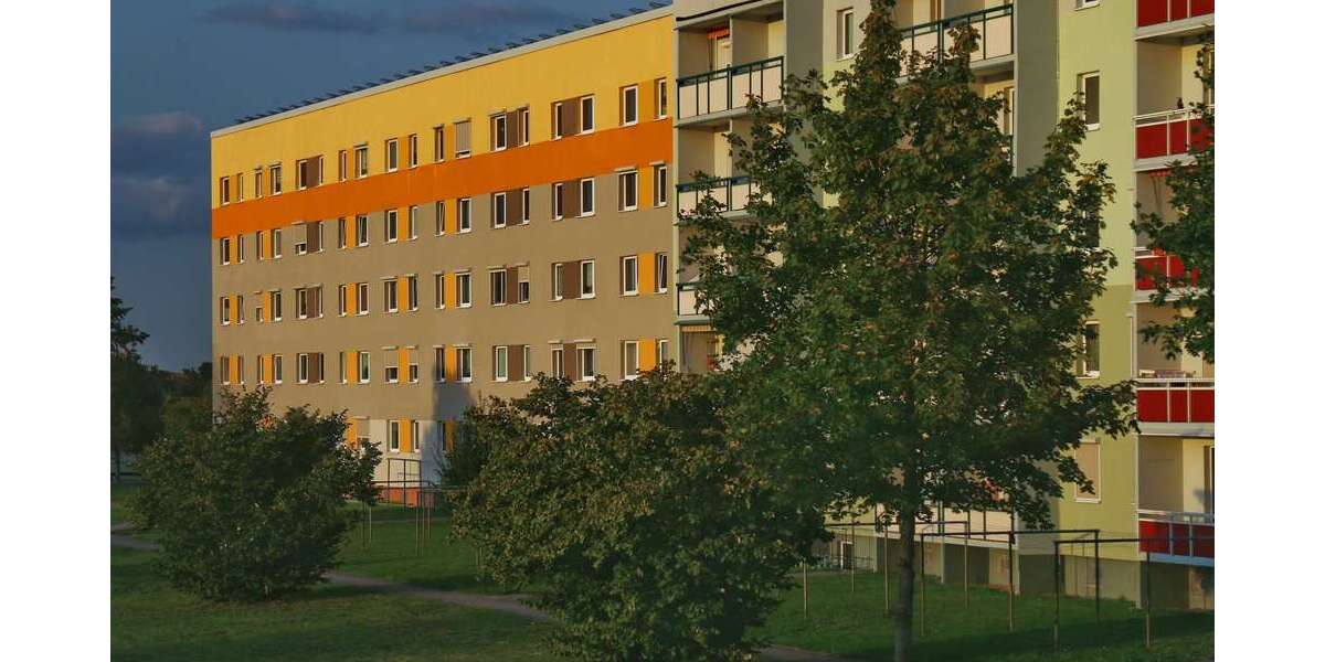 Etagenwohnung Calbe - 4 Zimmer, 65 m&sup2;, 350&euro; | Angebot:16411796