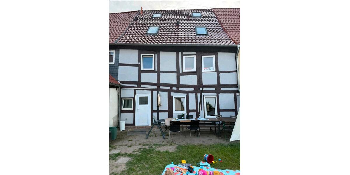 Reihenhaus Burg - 4 Zimmer, 152 m&sup2;, 1.550&euro; | Angebot:27623882