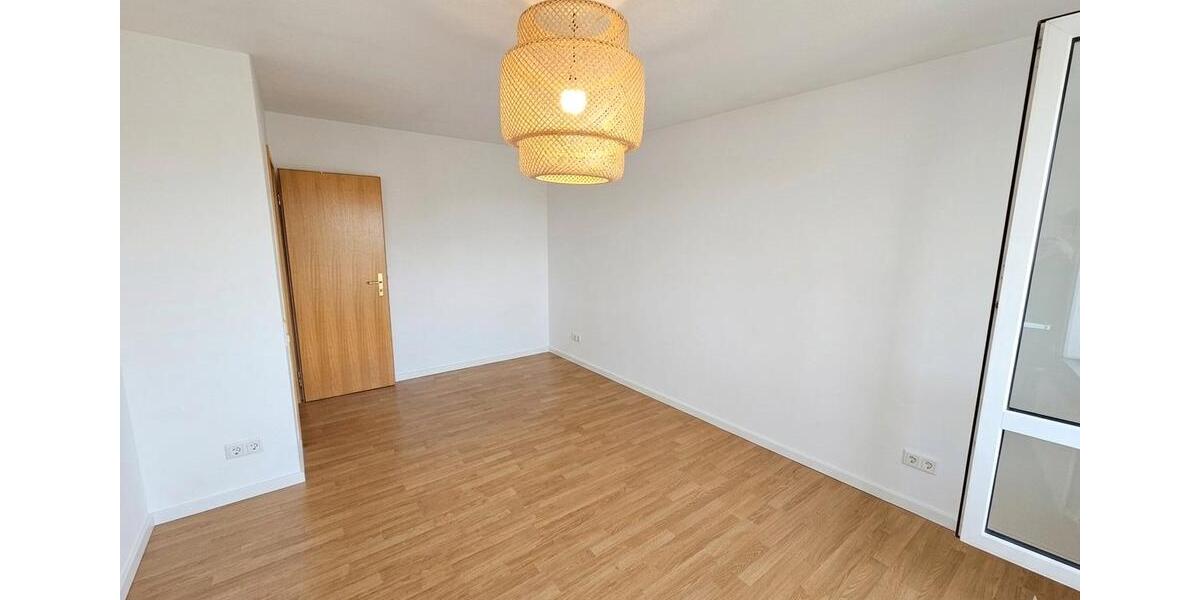 Dachgeschoßwohnung Calbe (Saale) - 2 Zimmer, 69 m&sup2;, 345&euro; | Angebot:26545365