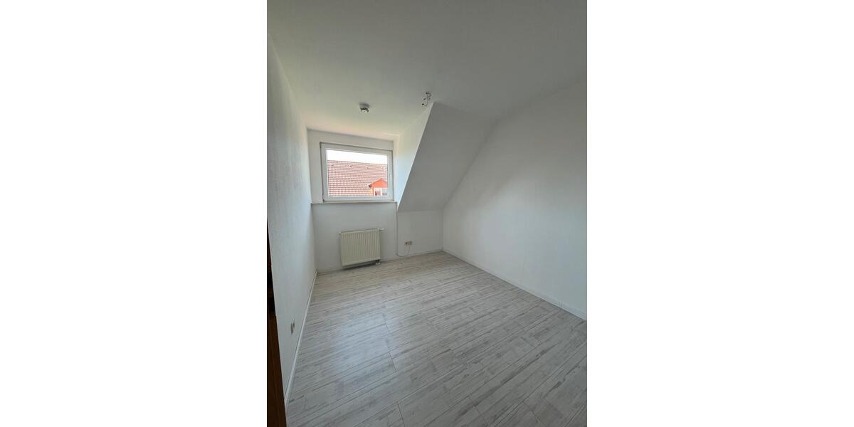 Reihenhaus mit Garten und eigenem Stellplatz in Ottersleben 4 zimmer