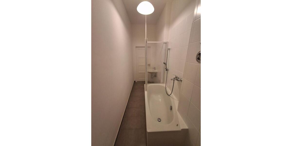 Etagenwohnung Magdeburg Nordwest - 4 Zimmer, 96 m&sup2;, 799&euro; | Angebot:24639654