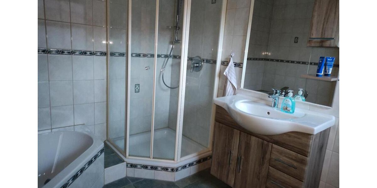 Etagenwohnung Erxleben - 3 Zimmer, 100 m&sup2;, 79&euro; | Angebot:24851152
