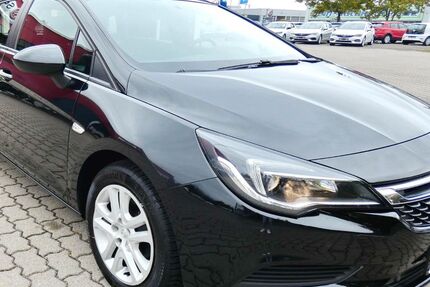 Opel Astra 81.235 km 10.299 &euro; Magdeburg 39120