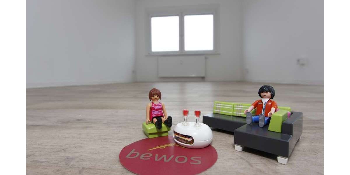 Etagenwohnung Oschersleben Oschersleben - 3 Zimmer, 80 m&sup2;, 602&euro; | Angebot:26570266