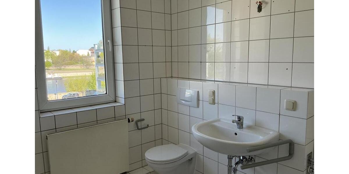 Etagenwohnung Magdeburg Brückfeld - 3 Zimmer, 89 m&sup2;, 699&euro; | Angebot:25789826