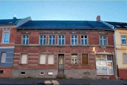 Haus Burg - 10 Zimmer, 307 m&sup2;, 90.000&euro; | Angebot:26517206
