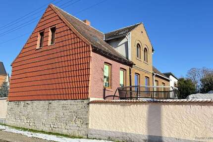 Haus zum Kaufen in Eilsleben 48.000 € 155 m² 7 zimmer