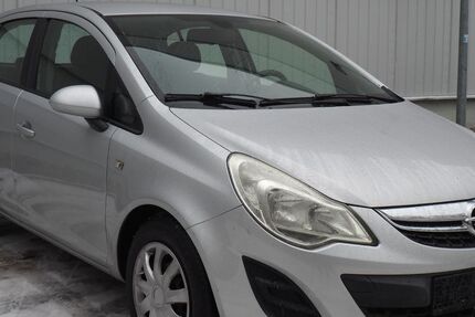 Opel Corsa 76.035 km 4.990 &euro; Magdeburg 39128