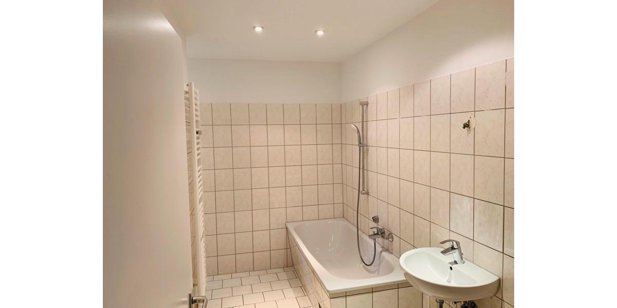 Erdgeschoßwohnung Magdeburg Leipziger Straße - 4 Zimmer, 97 m&sup2;, 650&euro; | Angebot:26657562