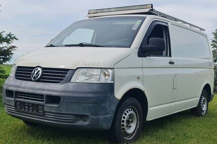 VW T5 Transporter 269.000 km 10.999 &euro; Sachsendorf 39240