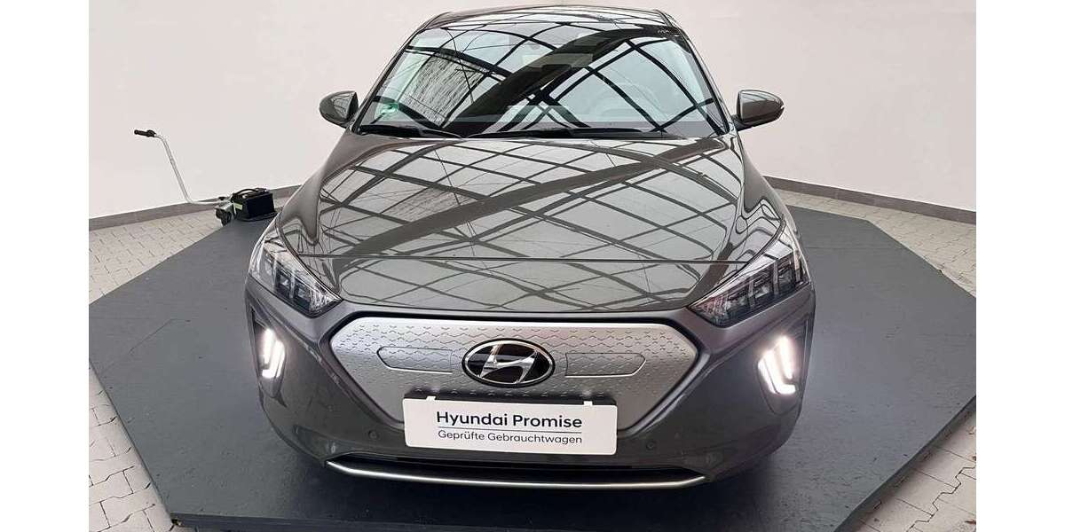 Hyundai IONIQ 17.973 km 23.390 &euro; Magdeburg 39116