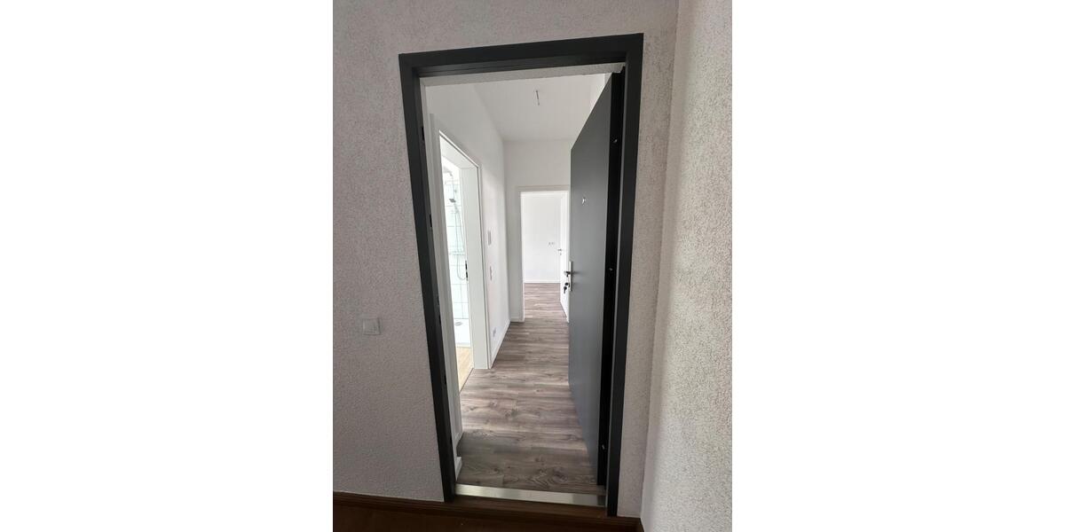 Etagenwohnung Schönebeck (Elbe) - 1 Zimmer, 37 m&sup2;, 260&euro; | Angebot:26672029