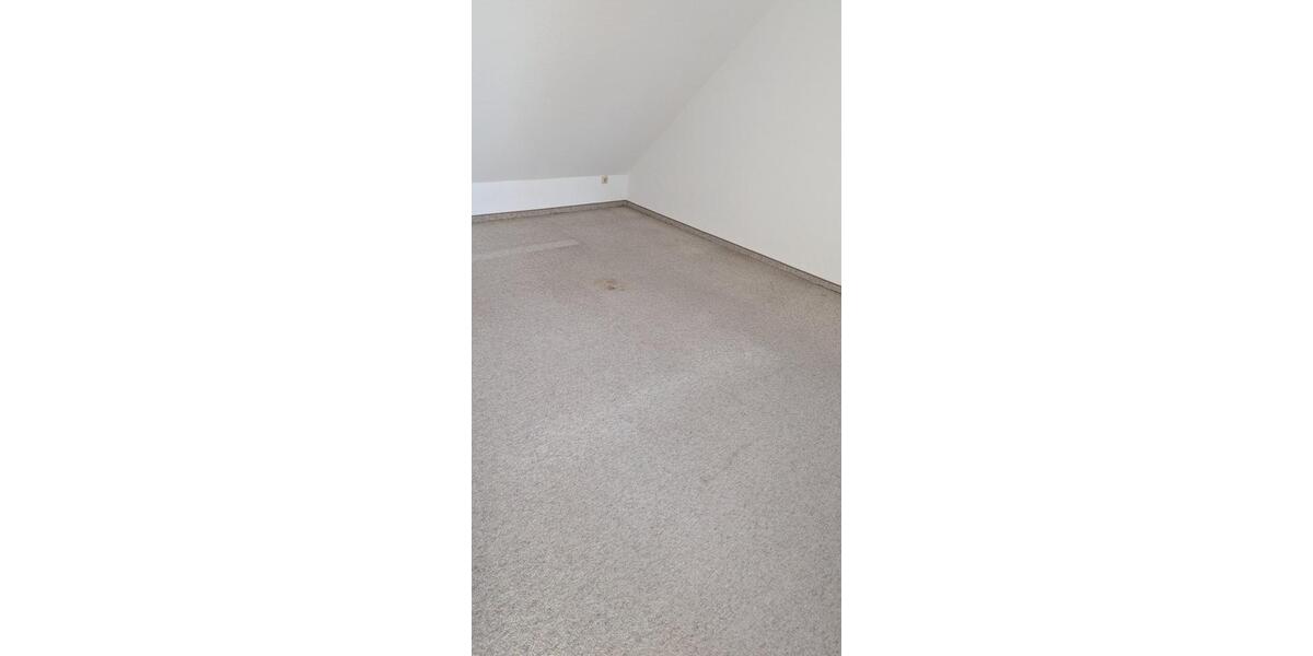 Dachgeschoßwohnung Calbe (Saale) - 2 Zimmer, 57 m&sup2;, 43.000&euro; | Angebot:24688385