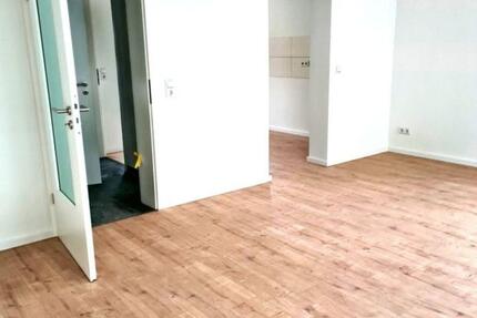 Neu! saniertes RMH 120 m²+Garten+30 m² Keller 4 zimmer
