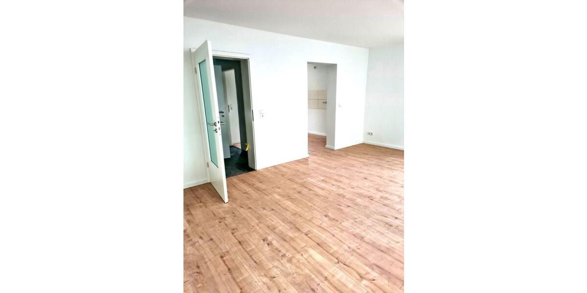 Neu! saniertes RMH 120 m²+Garten+30 m² Keller 4 zimmer