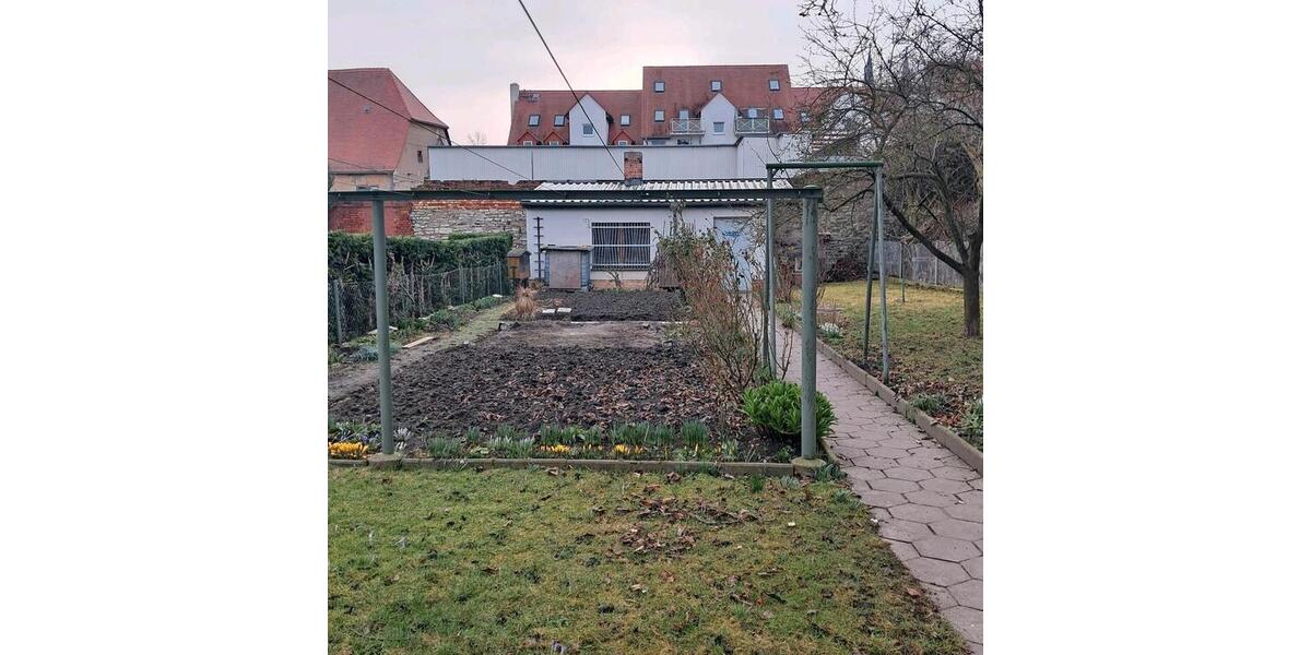 Reihenhaus Calbe (Saale) - 5 Zimmer, 125 m&sup2;, 69.000&euro; | Angebot:25444133