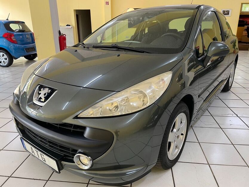 Peugeot 207 131.100 km 2.590 € Magdeburg 39110