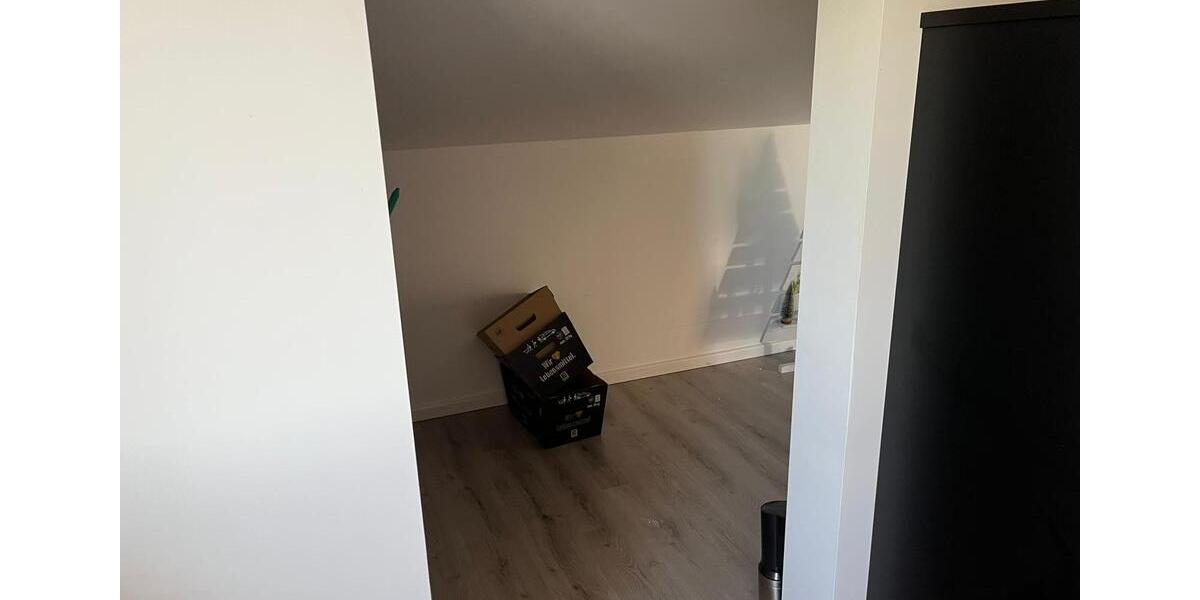 Dachgeschoßwohnung Magdeburg Alt Olvenstedt - 2 Zimmer, 70 m&sup2;, 600&euro; | Angebot:23684416