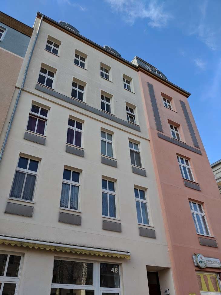 1 Zimmer-Wohnung mit Balkon und Küche *perfekt für Pendler, Azubis & Studenten* 1 zimmer