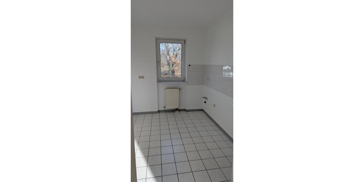 Dachgeschoßwohnung Calbe (Saale) - 2 Zimmer, 57 m&sup2;, 43.000&euro; | Angebot:24688385