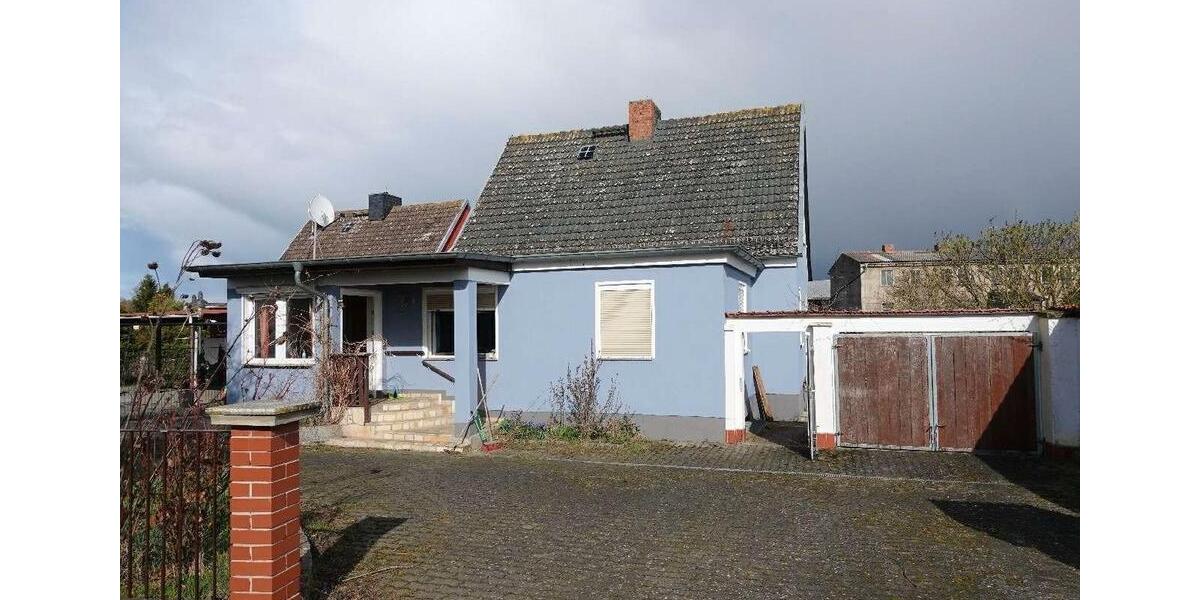 Einfamilienhaus Erxleben - 4 Zimmer, 135 m&sup2;, 90.000&euro; | Angebot:26636888