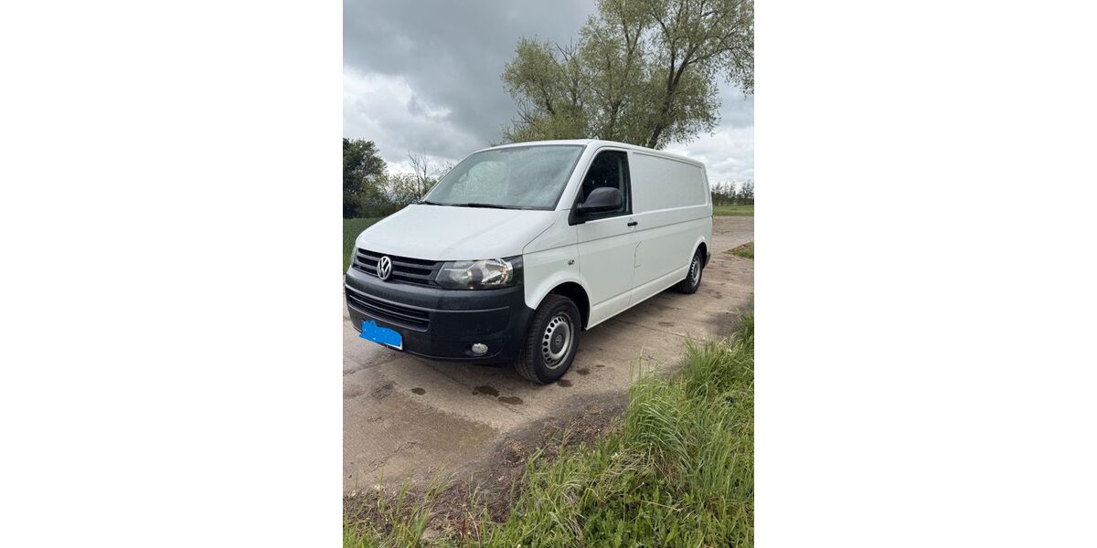 VW T5 Transporter 120.900 km 11.500 &euro; Groß Rosenburg 39240