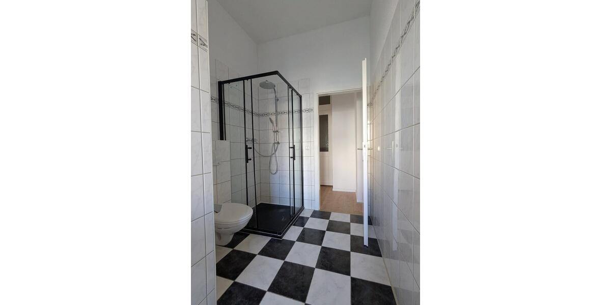 Erdgeschoßwohnung Magdeburg Nordwest - 2 Zimmer, 65 m&sup2;, 550&euro; | Angebot:26022926