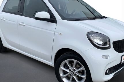 Smart ForFour 27.699 km 9.985 &euro; Magdeburg 39128