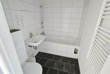 ! Frisch saniert - Ihre Schlüssel zum Glück warten ab Februar 2026 auf Sie! 4 zimmer