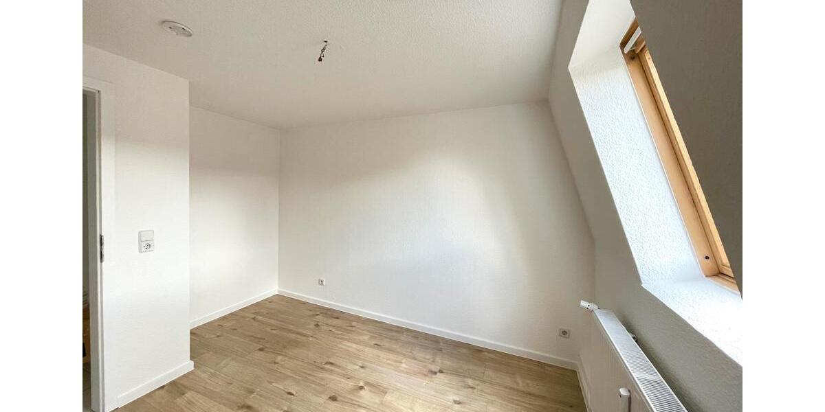 Dachgeschoßwohnung Magdeburg Neue Neustadt - 2 Zimmer, 45 m&sup2;, 374&euro; | Angebot:24698918