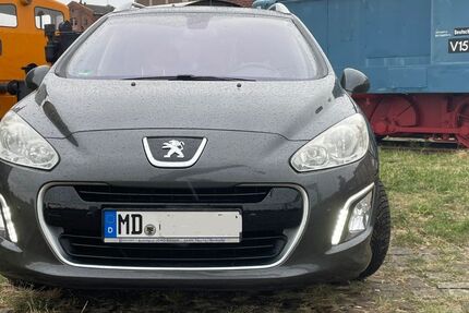 Peugeot 308 70.050 km 5.890 &euro; Magdeburg 39106