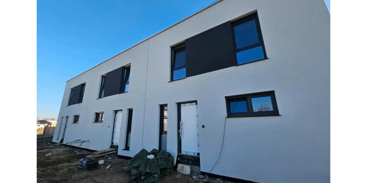 Reihenhaus Magdeburg - 4 Zimmer, 136 m&sup2;, 1.690&euro; | Angebot:24815133