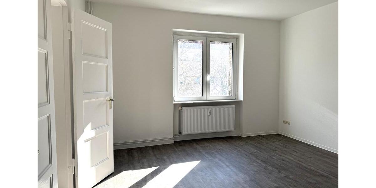 Etagenwohnung Magdeburg Nordwest - 4 Zimmer, 76 m&sup2;, 680&euro; | Angebot:25825690