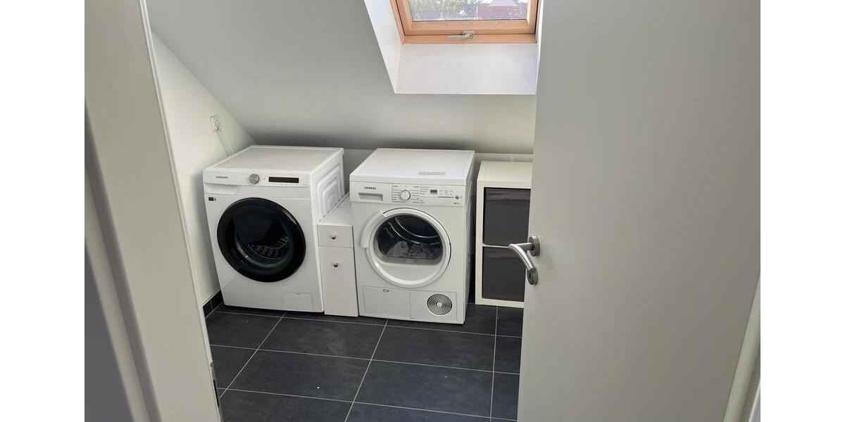 Dachgeschoßwohnung Magdeburg Alt Olvenstedt - 2 Zimmer, 70 m&sup2;, 600&euro; | Angebot:23684416