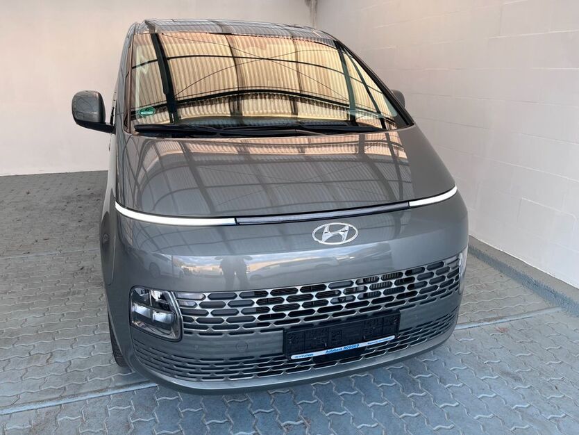 Hyundai STARIA 16.236 km 48.900 € Magdeburg 39116