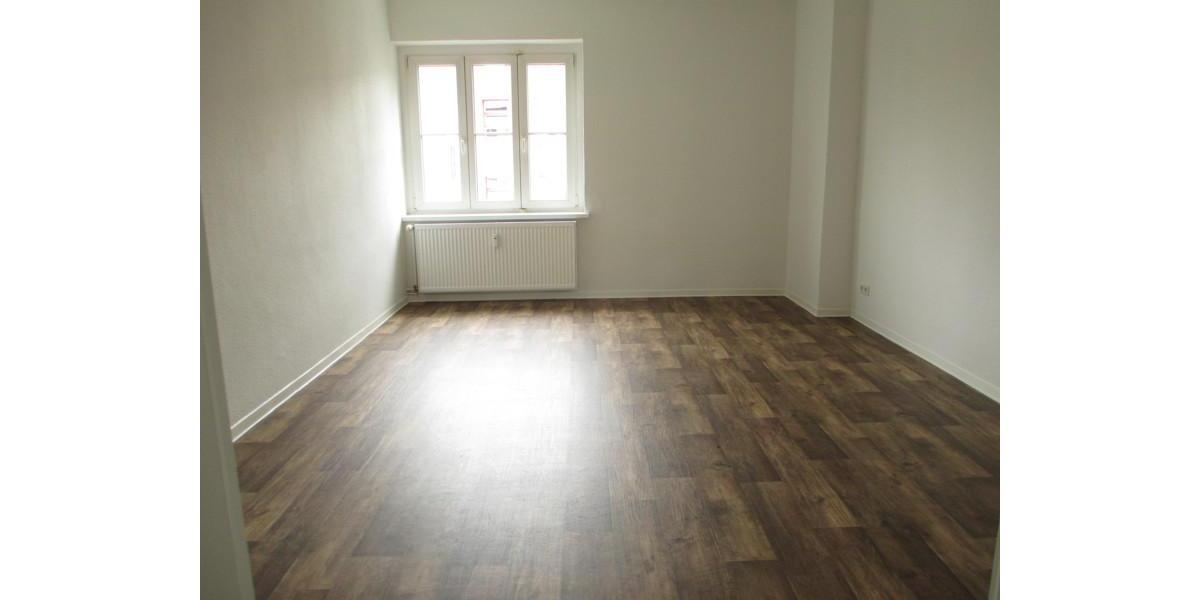 Etagenwohnung Magdeburg Brückfeld - 3 Zimmer, 77 m&sup2;, 463&euro; | Angebot:24584885